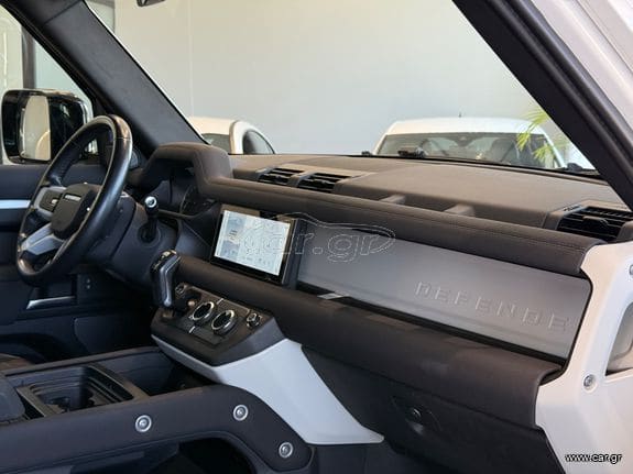 Land Rover Defender 2021 P400e Plug-In