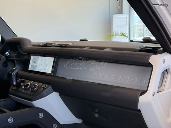 Land Rover Defender 2021 P400e Plug-In