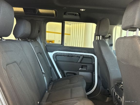 Land Rover Defender 2021 P400e Plug-In