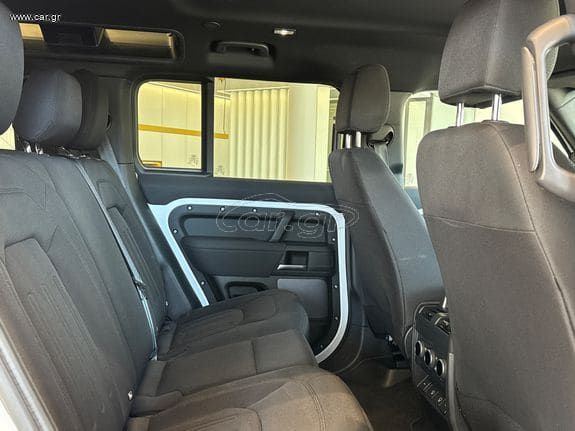Land Rover Defender 2021 P400e Plug-In
