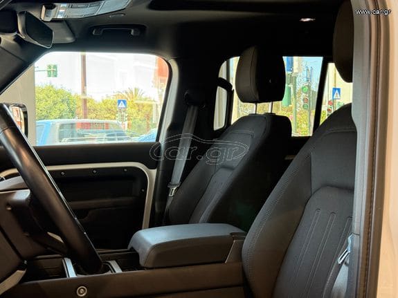 Land Rover Defender 2021 P400e Plug-In