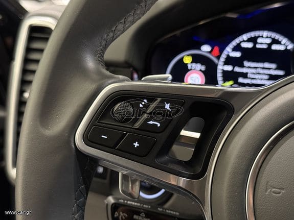 Porsche Cayenne 2019 S E-HYBRID/PANO/SPORT EXHAUST
