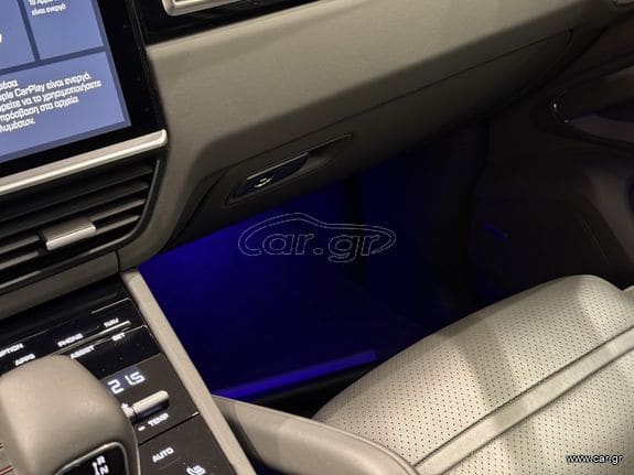 Porsche Cayenne 2019 S E-HYBRID/PANO/SPORT EXHAUST