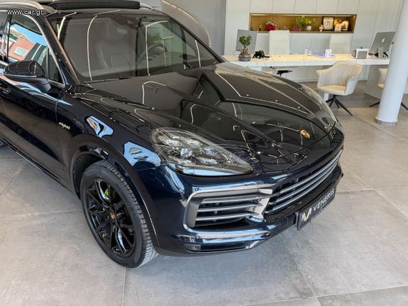 Porsche Cayenne 2019 S E-HYBRID/PANO/SPORT EXHAUST