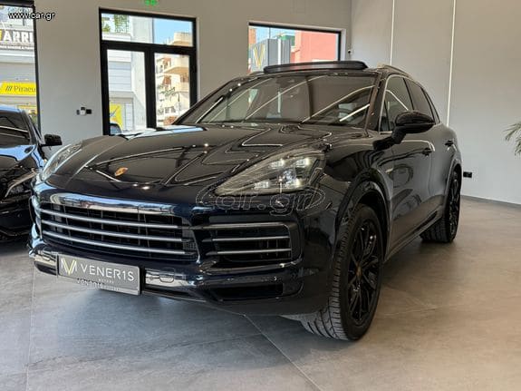 Porsche Cayenne 2019 S E-HYBRID/PANO/SPORT EXHAUST