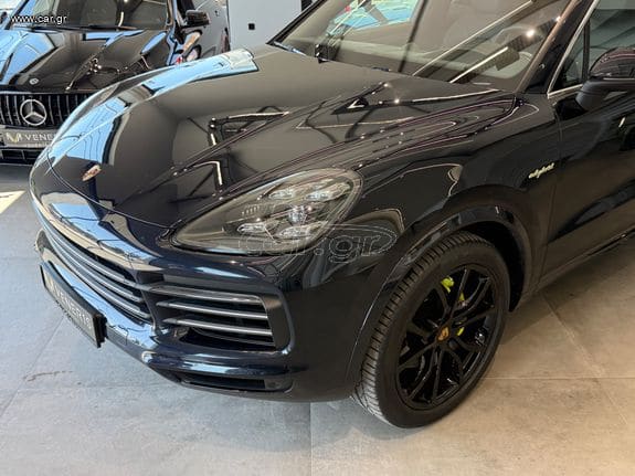 Porsche Cayenne 2019 S E-HYBRID/PANO/SPORT EXHAUST