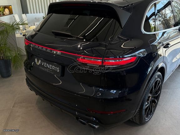 Porsche Cayenne 2019 S E-HYBRID/PANO/SPORT EXHAUST