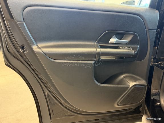 Mercedes-Benz GLB 200 2022 ΕΡΓΟΣΤΑΣΙΑΚΗ ΕΓΓΥΗΣΗ