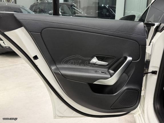 Mercedes-Benz CLA 180 2020 D PROGRESSIVE 7G-DCT