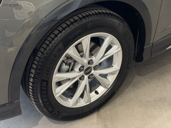 Audi Q3 2024 SPORTBACK 35 TFSI S LINE S TRONIC