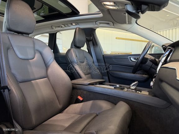 Volvo XC 60 2022 INSCRIPTION / B5 / PANORAMA