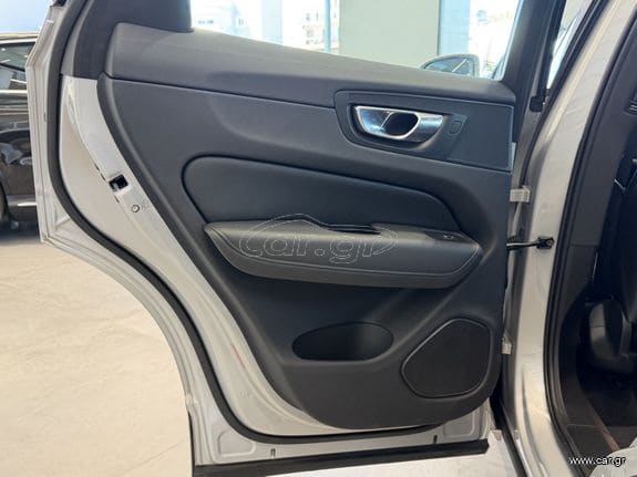 Volvo XC 60 2022 INSCRIPTION / B5 / PANORAMA