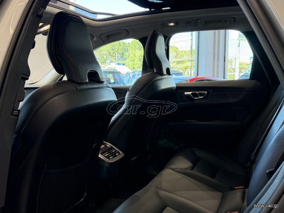 Volvo XC 60 2022 INSCRIPTION / B5 / PANORAMA