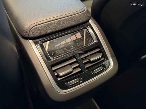 Volvo XC 60 2022 INSCRIPTION / B5 / PANORAMA