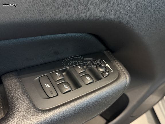 Volvo XC 60 2022 INSCRIPTION / B5 / PANORAMA