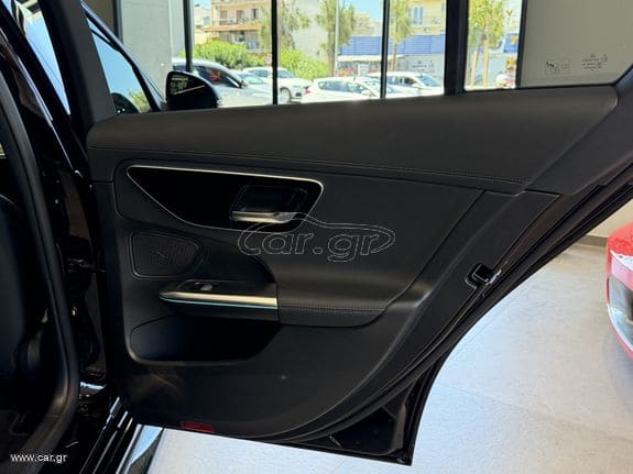 Mercedes-Benz C 180 2025 AMG LINE EQ-HYBRID / PANORAMA / MEMO