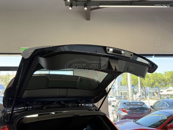 Volvo XC40 2020 T3 MOMENTUM / LED