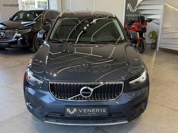 Volvo XC40 2020 T3 MOMENTUM / LED
