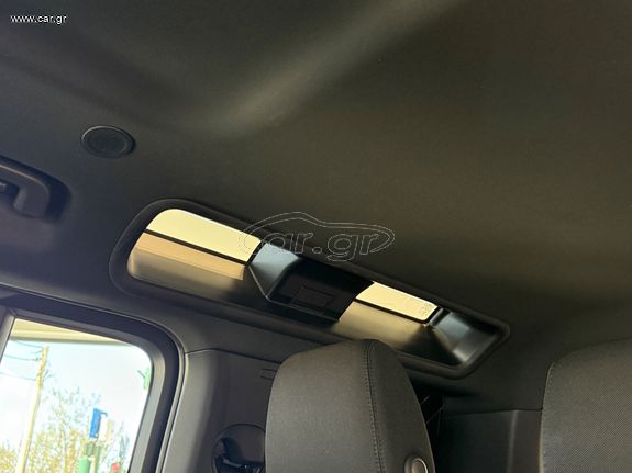 Land Rover Defender 2021 P400e Plug-In