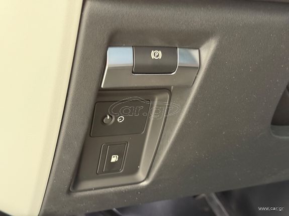 Land Rover Defender 2021 P400e Plug-In