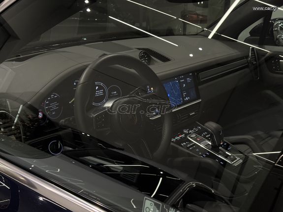 Porsche Cayenne 2019 S E-HYBRID/PANO/SPORT EXHAUST