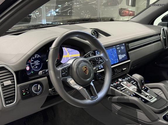 Porsche Cayenne 2019 S E-HYBRID/PANO/SPORT EXHAUST