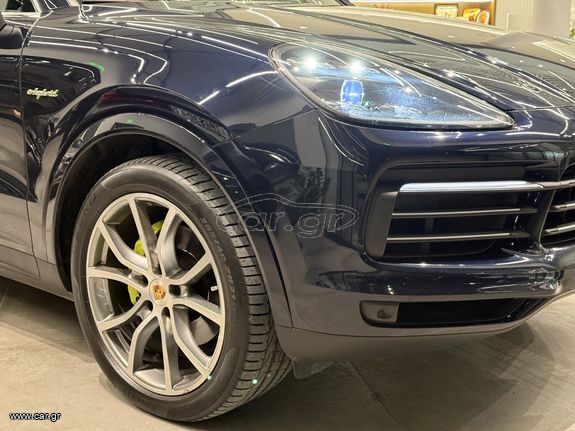 Porsche Cayenne 2019 S E-HYBRID/PANO/SPORT EXHAUST