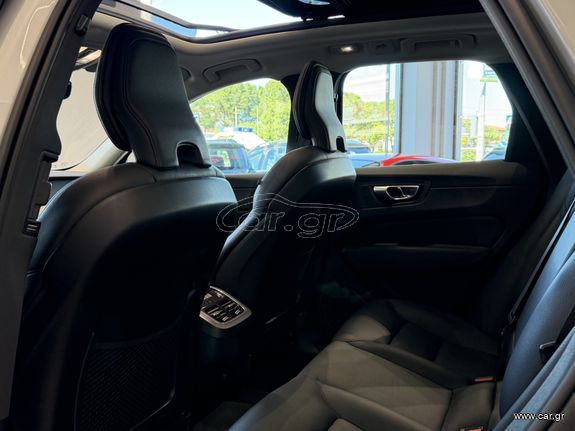 Volvo XC 60 2022 INSCRIPTION / B5 / PANORAMA