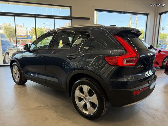 Volvo XC40 2020 T3 MOMENTUM / LED